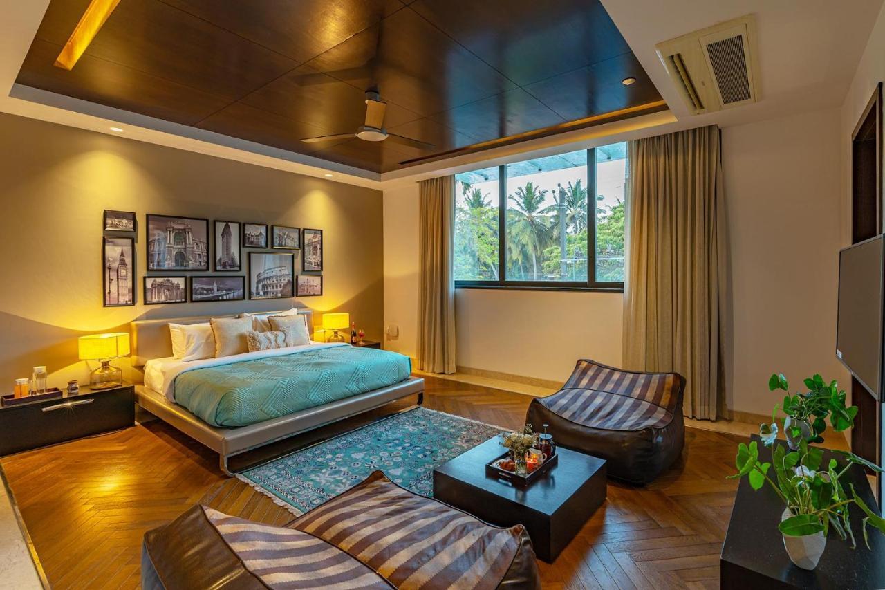 Oceanic Sunsets With River View, Comp Breakfast & Infinity Pool At Stayvista Verem المظهر الخارجي الصورة